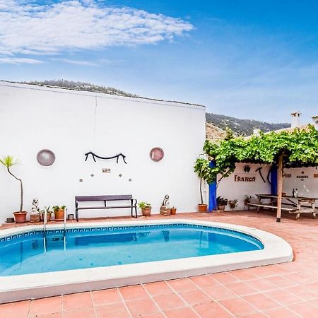 3 Bedroom Awesome Home In Rute Exterior photo